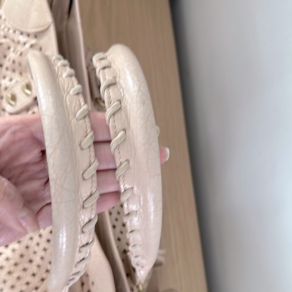 Balenciaga City Bag in Light Pink/Beige - Picture 5 of 16